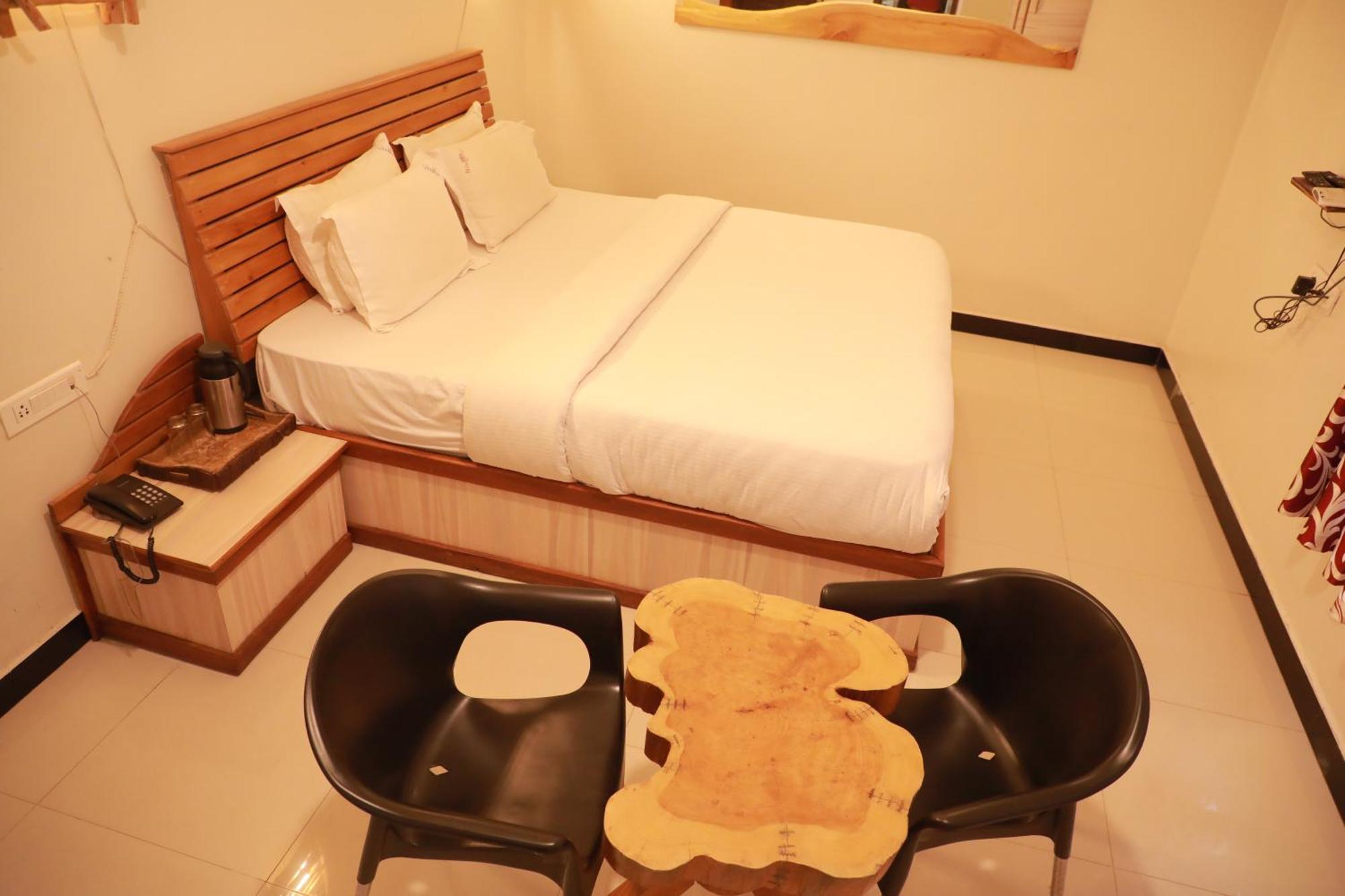 होटल The Woodlands Residency- Unmarried And Stag Groups Not Allowed 3*